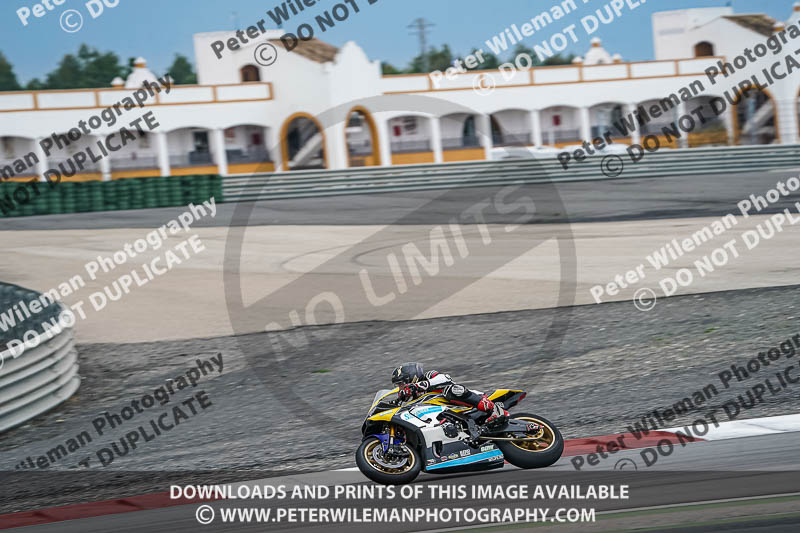 cadwell no limits trackday;cadwell park;cadwell park photographs;cadwell trackday photographs;enduro digital images;event digital images;eventdigitalimages;monteblanco trackday photographs;no limits trackdays;peter wileman photography;racing digital images;trackday digital images;trackday photos